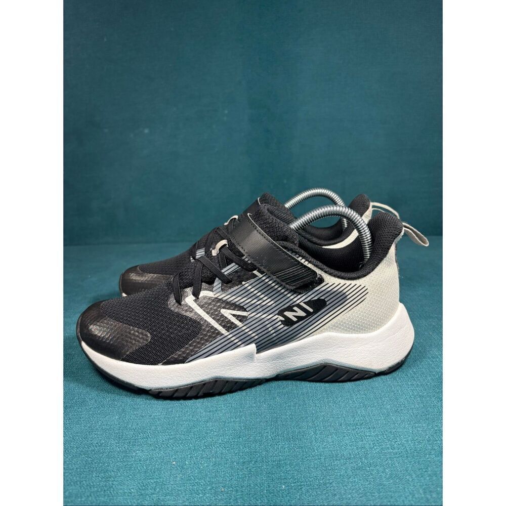 New Balance Rave Run V2 Hook & Loop Running Shoes Men’s Size 7